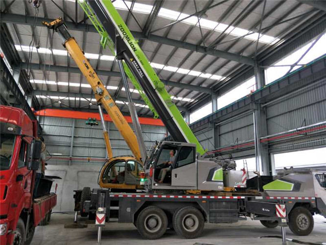 正阳县高空车出租需要注意哪些安全事项？